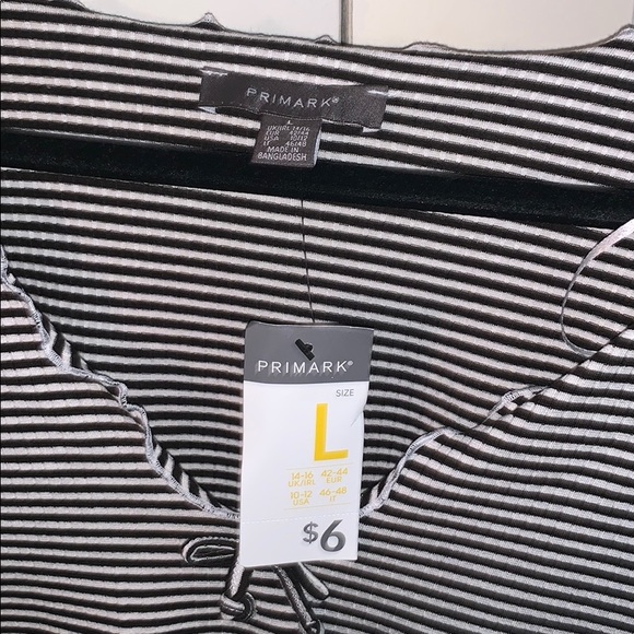 Short sleeve crop top - Picture 2 of 2